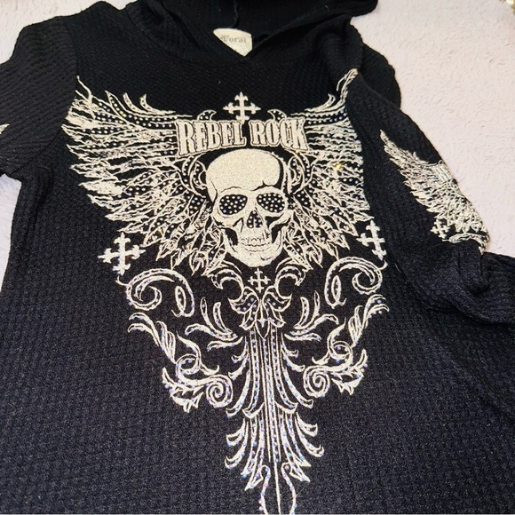 Vocal skull Embellishment waffle top - Picture 5 of 10